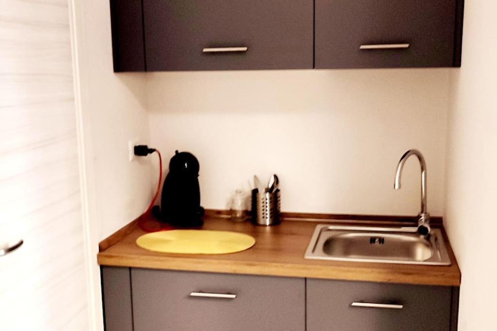109c Mezzocannone Charming Flat Appartamento *